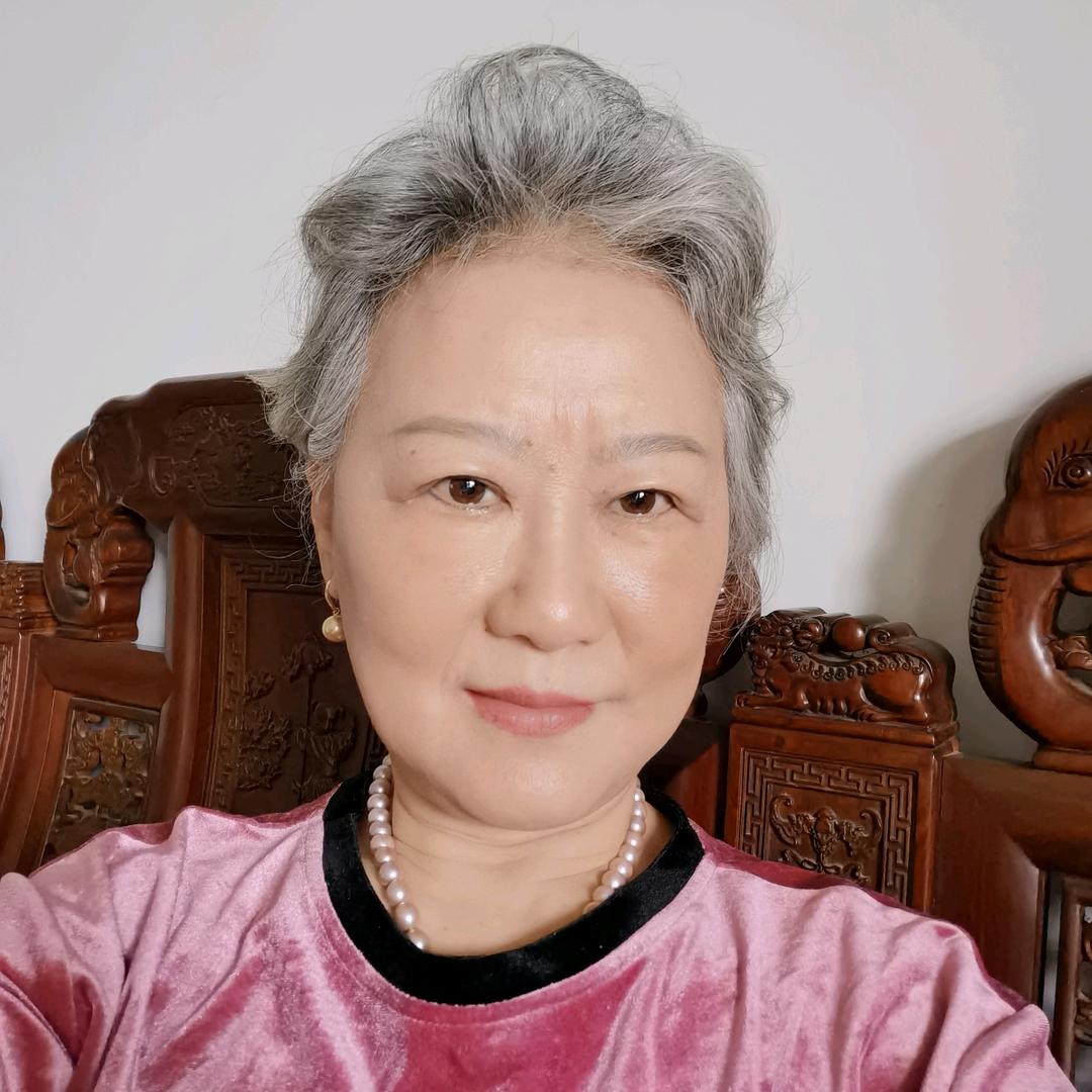 霓豪的姥姥