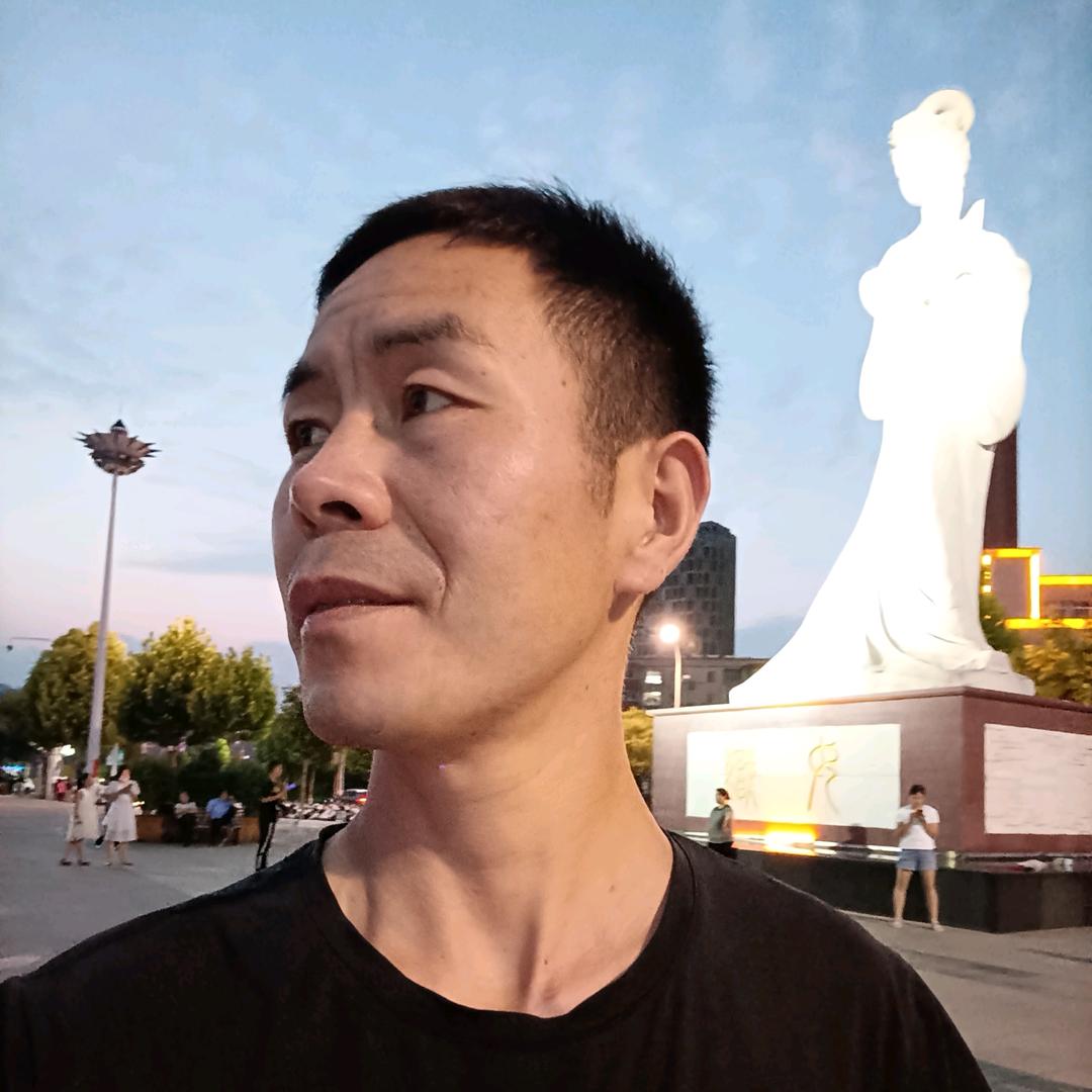 农村小曹（爱山歌）