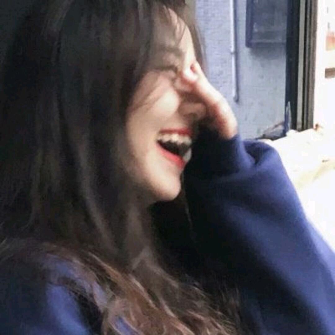 嘬一口允儿
