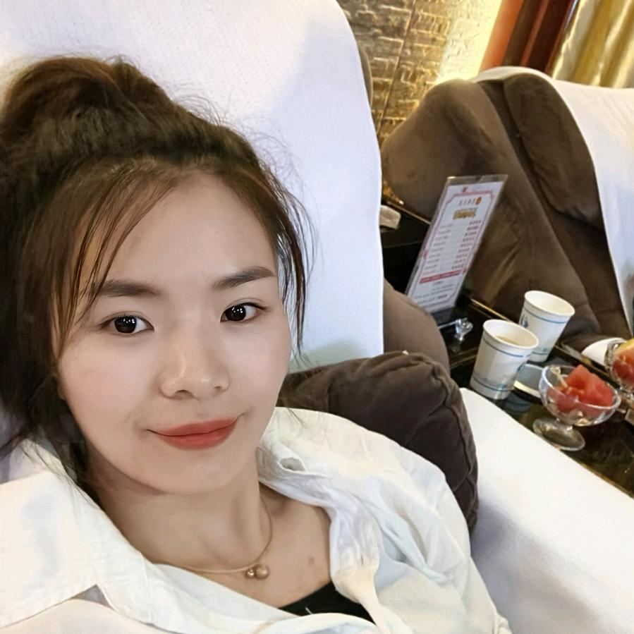 新螺蛳湾樱之语服装批发经营部