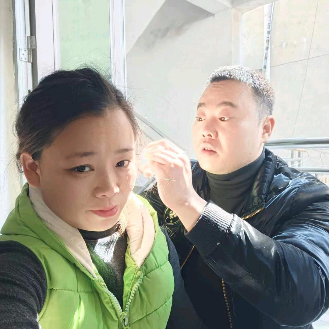 运世豪杰爱玲