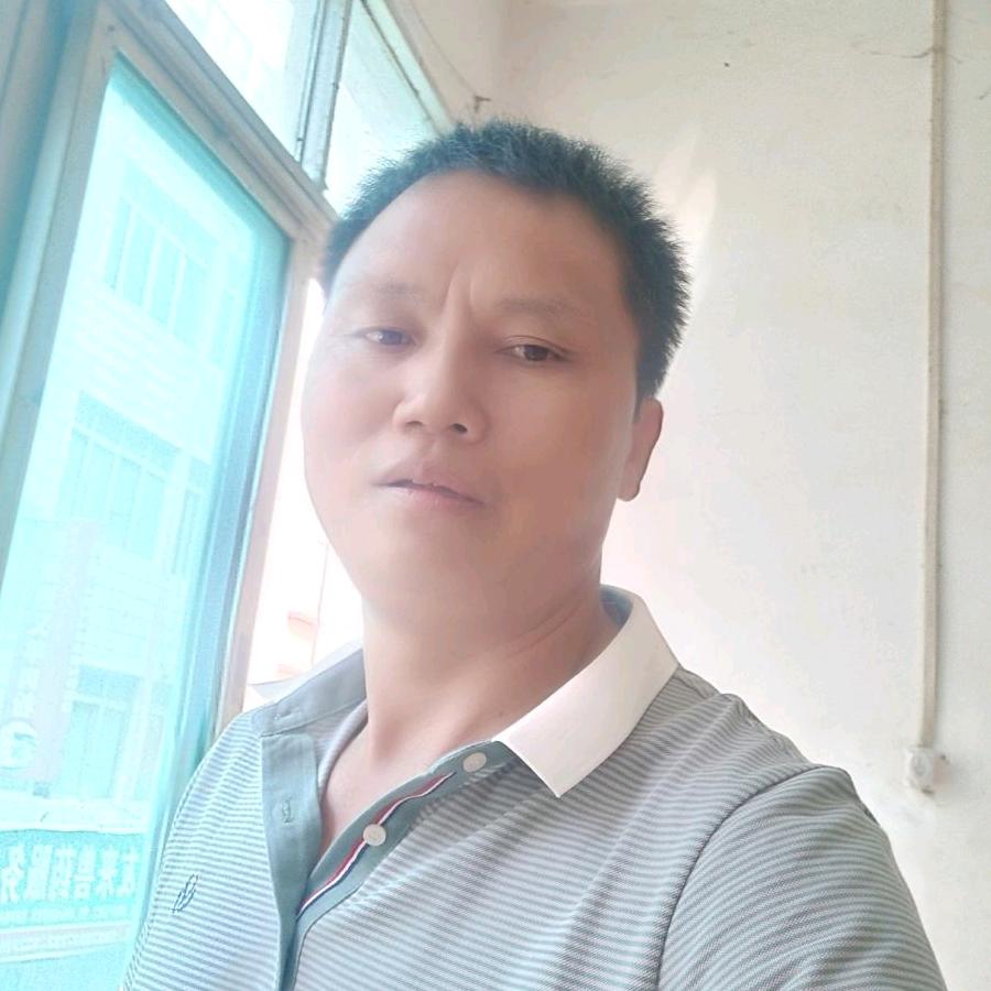 苦中欢笑的我
