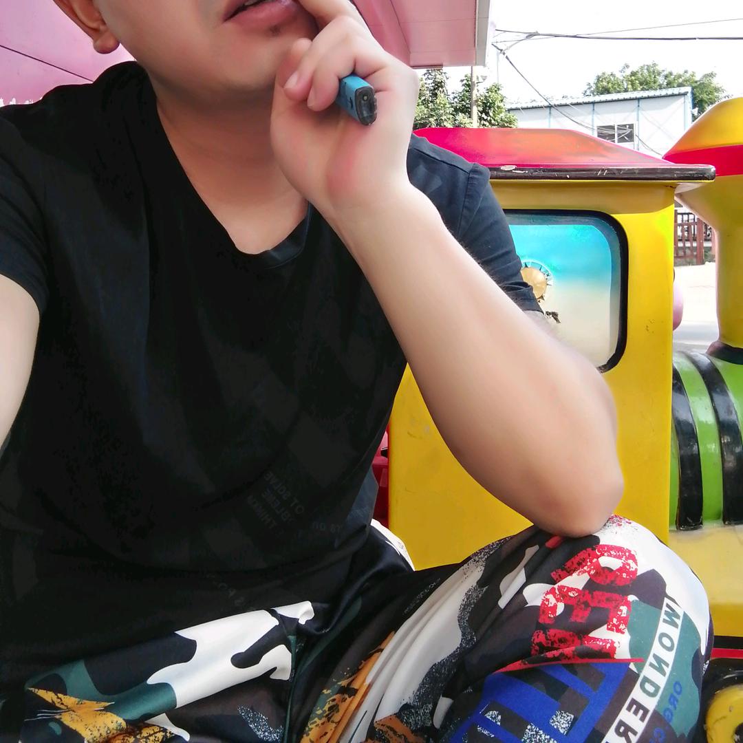 小梁哥
