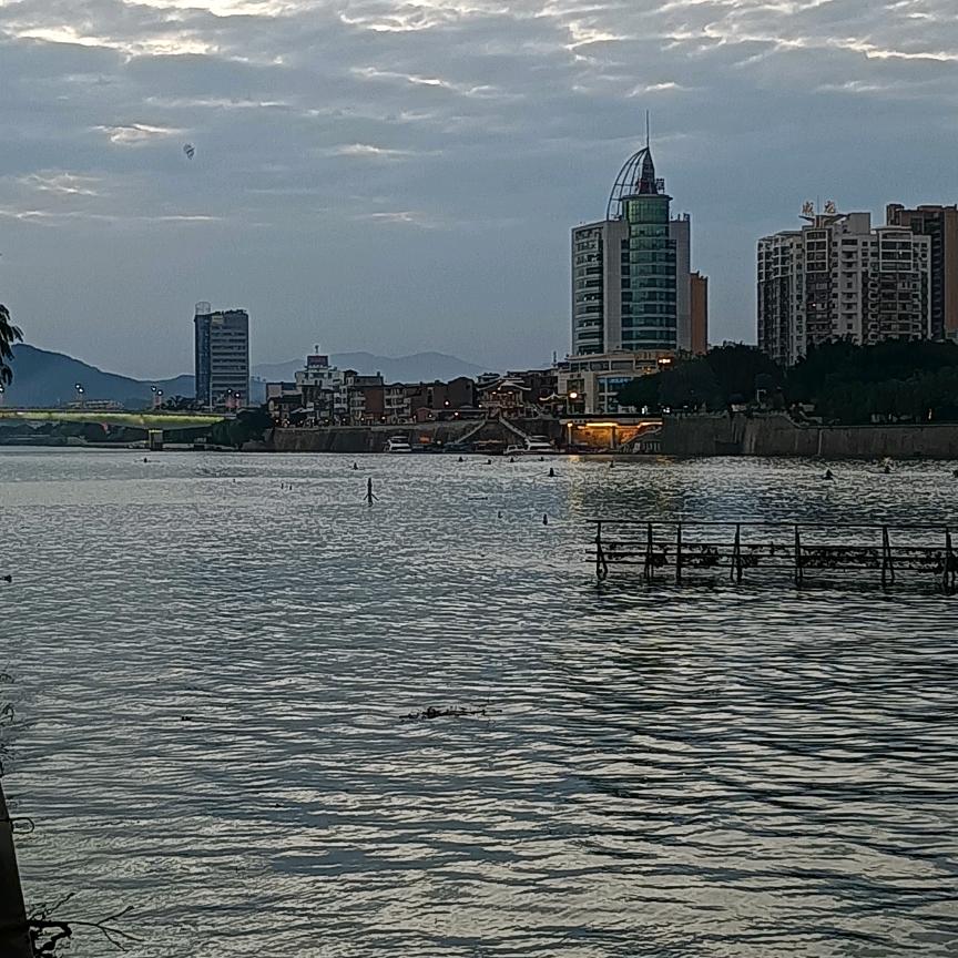 开心果阿霞