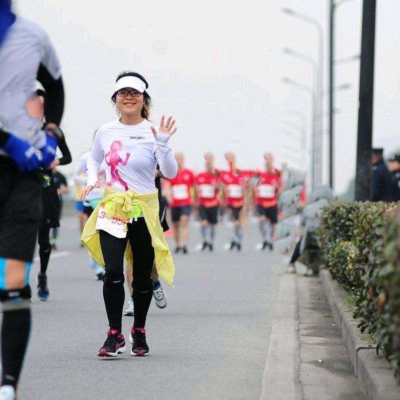 小小鱼爱上鱼泡泡