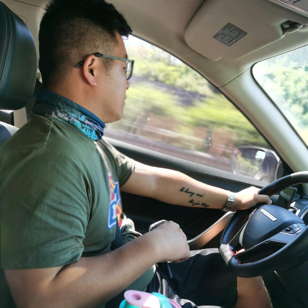 🇨🇳一个达不刘