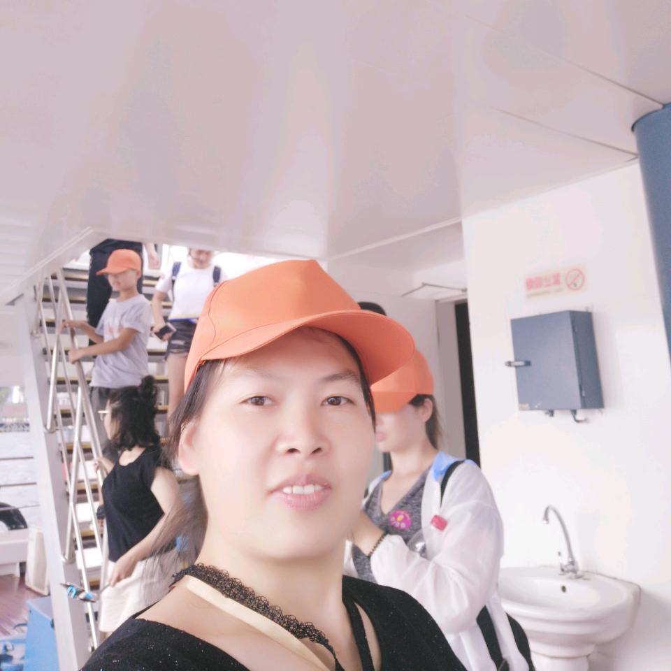 名辰御绣窗帘彭姐