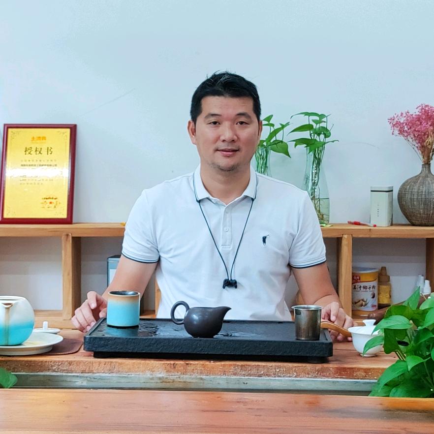 土地灯塔的闪电