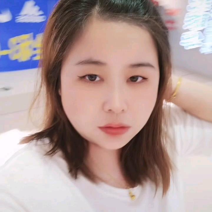 多米奶奶。