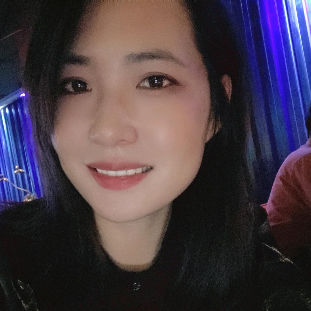 洛阳诗诗(接直播)