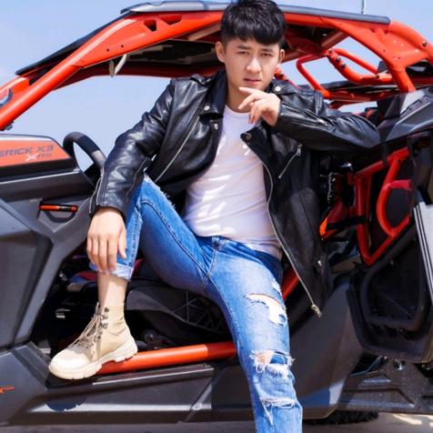 拿着青春賭明天