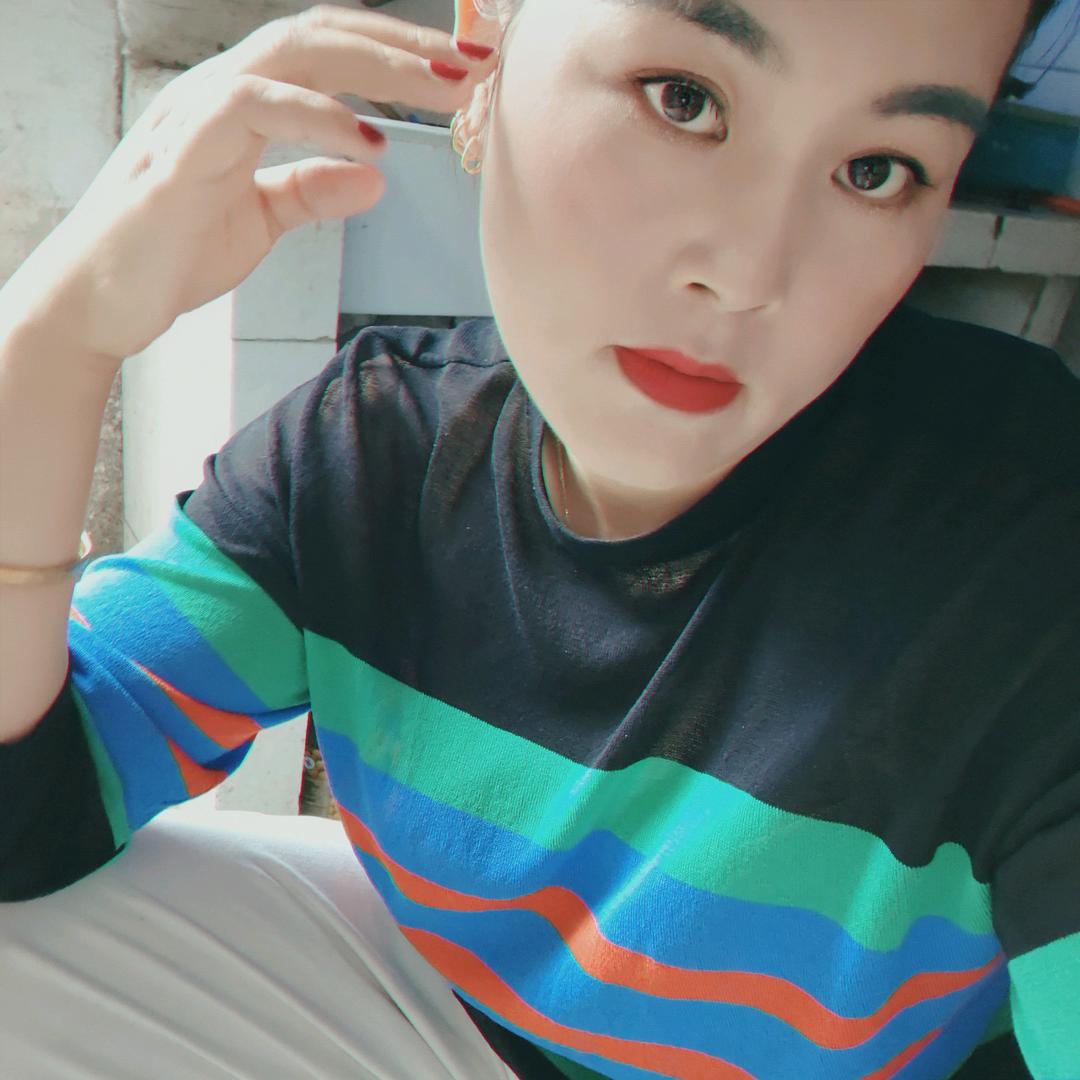 倩影👩‍👩‍👧‍👦