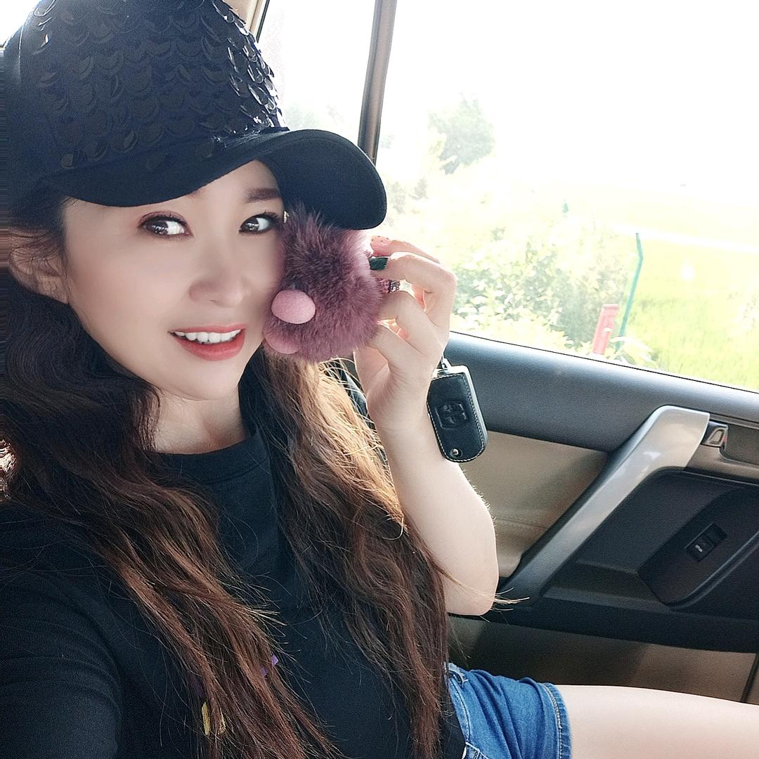 吴艳琴妮