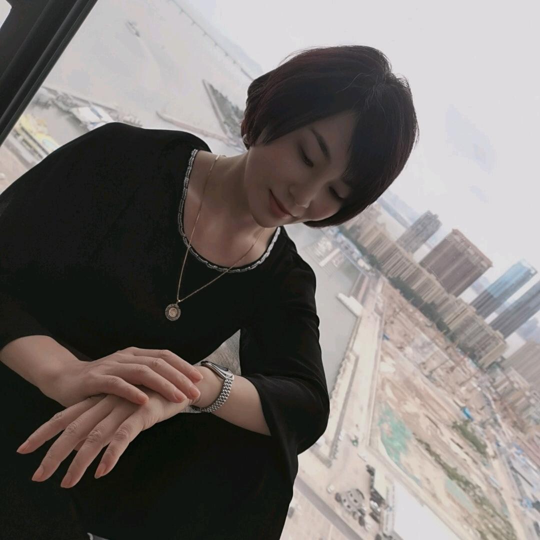 珠海市香洲区吉大廿四草集养发馆