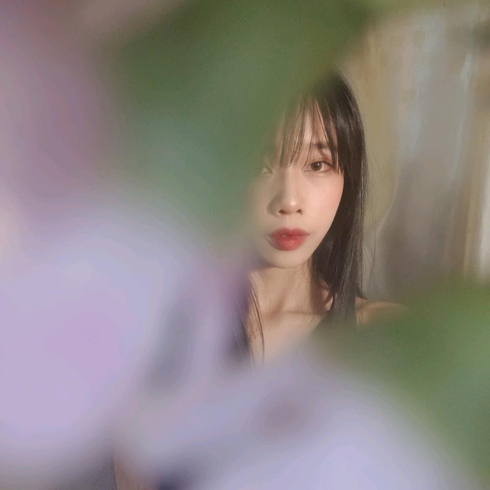香蕉个不呐呐