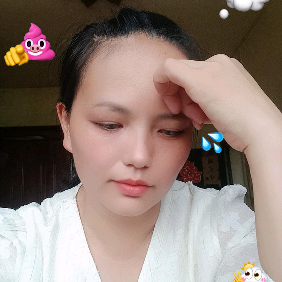 莉莉