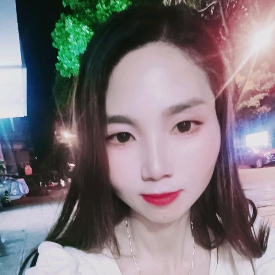 小英《首播》