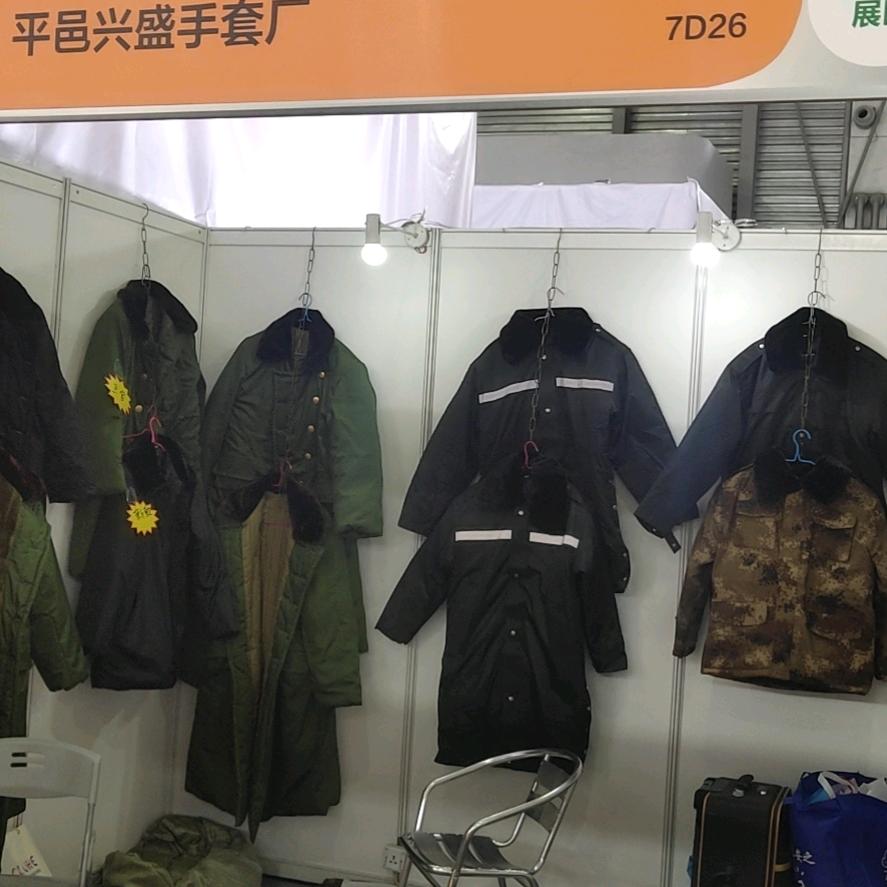 劳保棉服生产厂家多功能服保安棉服荒漠大衣
