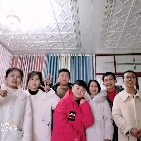 娜姐定做门窗，阳光房，玻璃幕墙，窗帘。