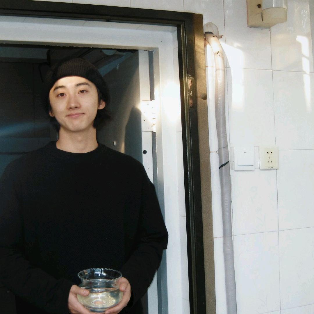 忧郁总裁兜不住屎被护工暴打（能兜住版）