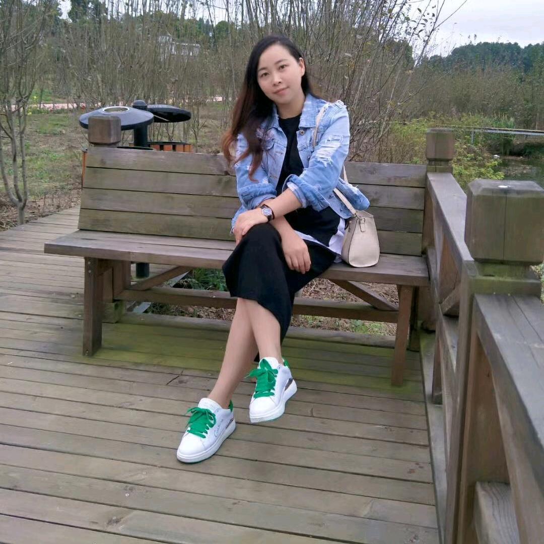 湄潭灯饰小姐姐