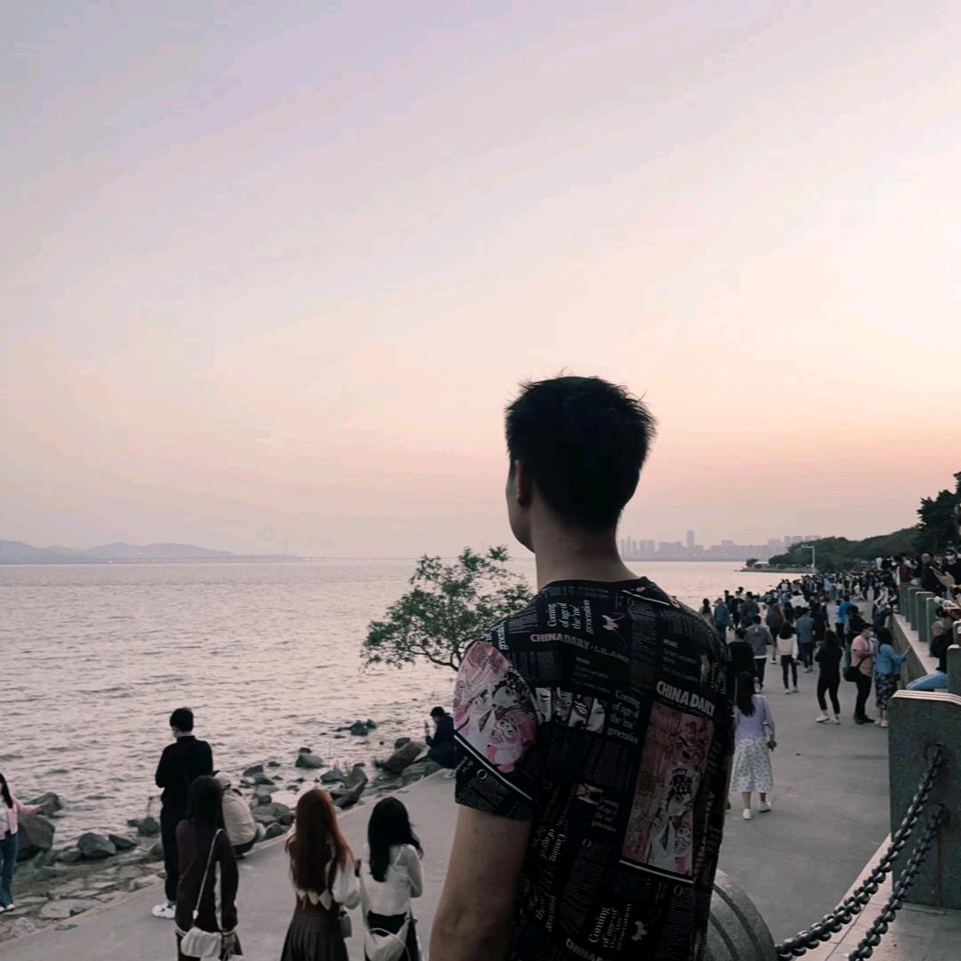 请稍等……