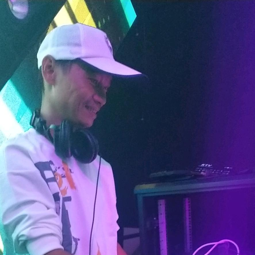 播音员蚊子