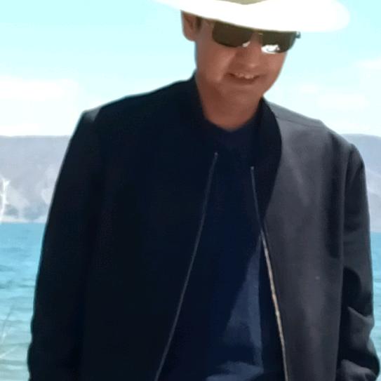 养牛人老吴。