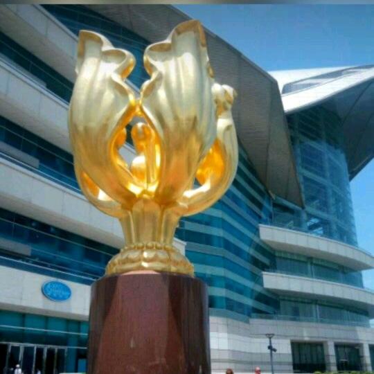 百毒不侵的女王