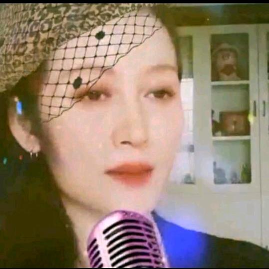 月亮妹🎤（跳舞唱歌）