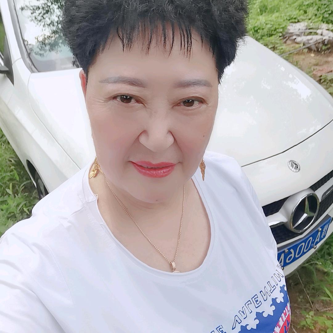 阴雪兰