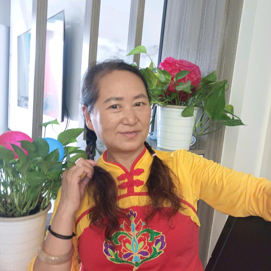 彭四妹，，橱窗有好物。