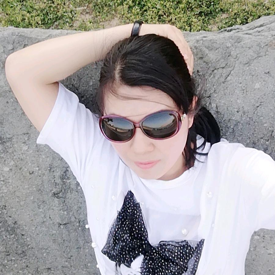女人不是月亮