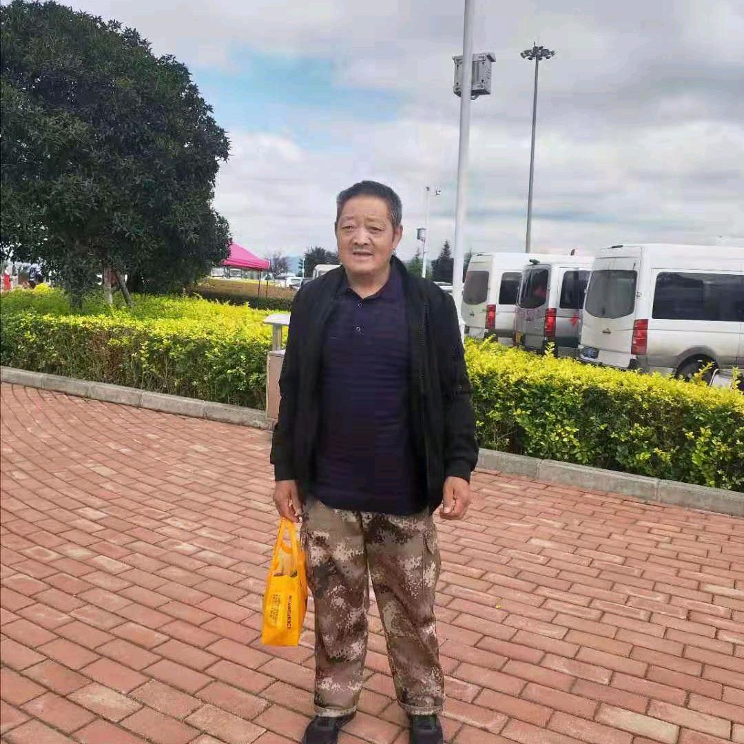 周光斗