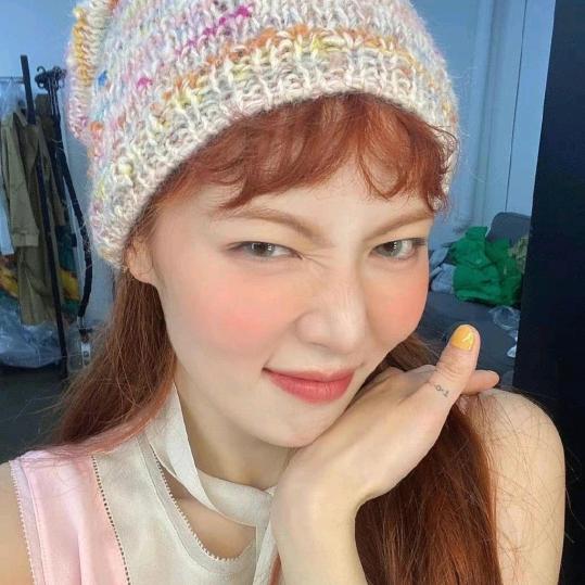 官官一直爱看美女