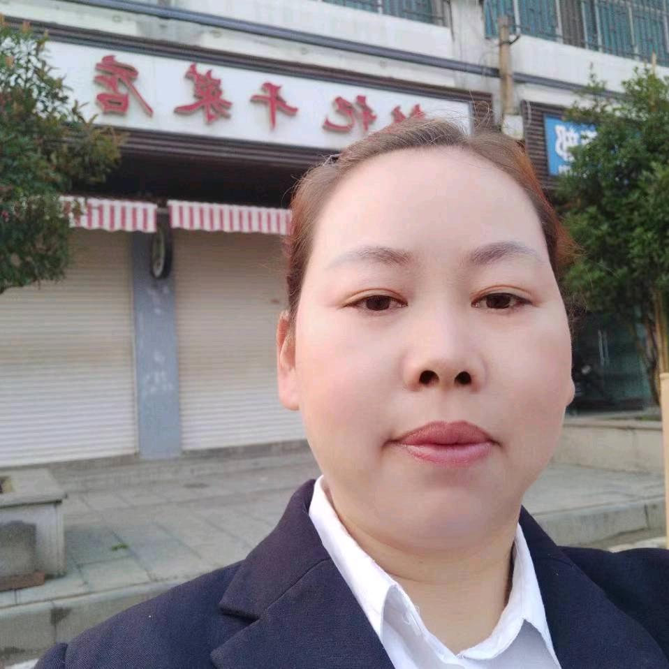 易昭彤