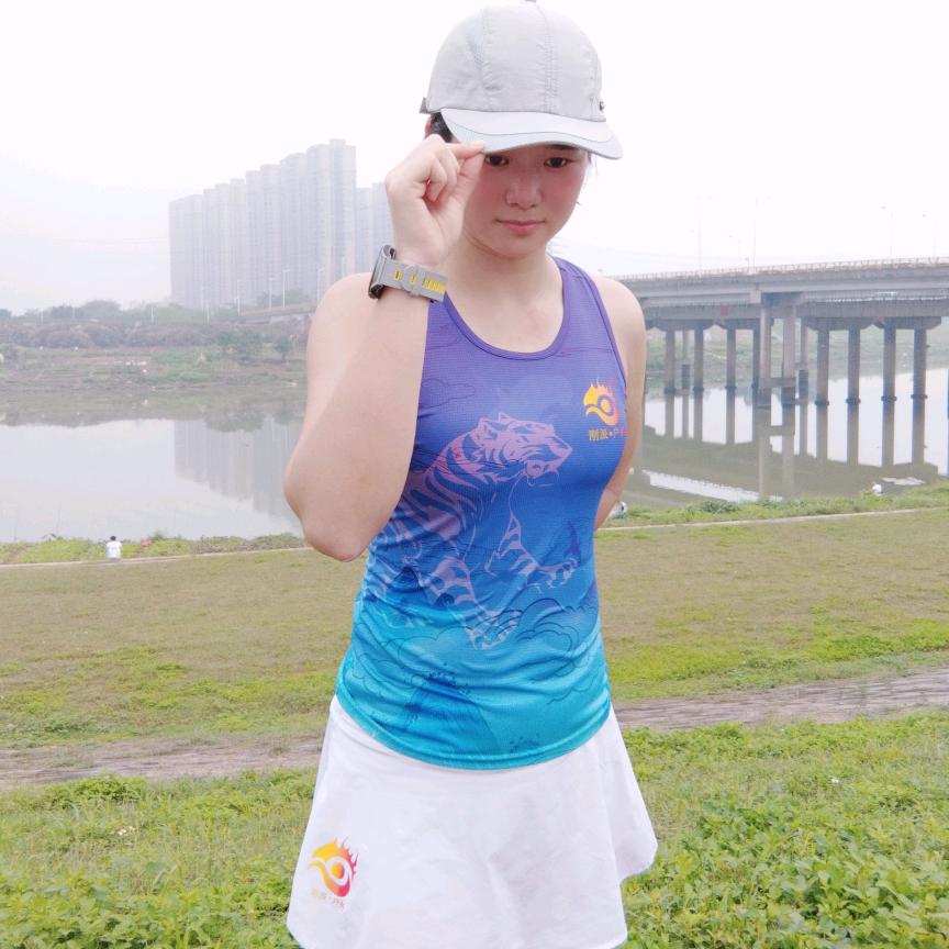 钟秋⁴²·¹⁹⁵