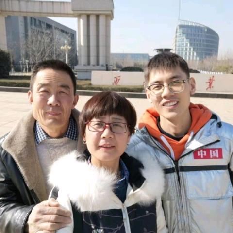 微微而上