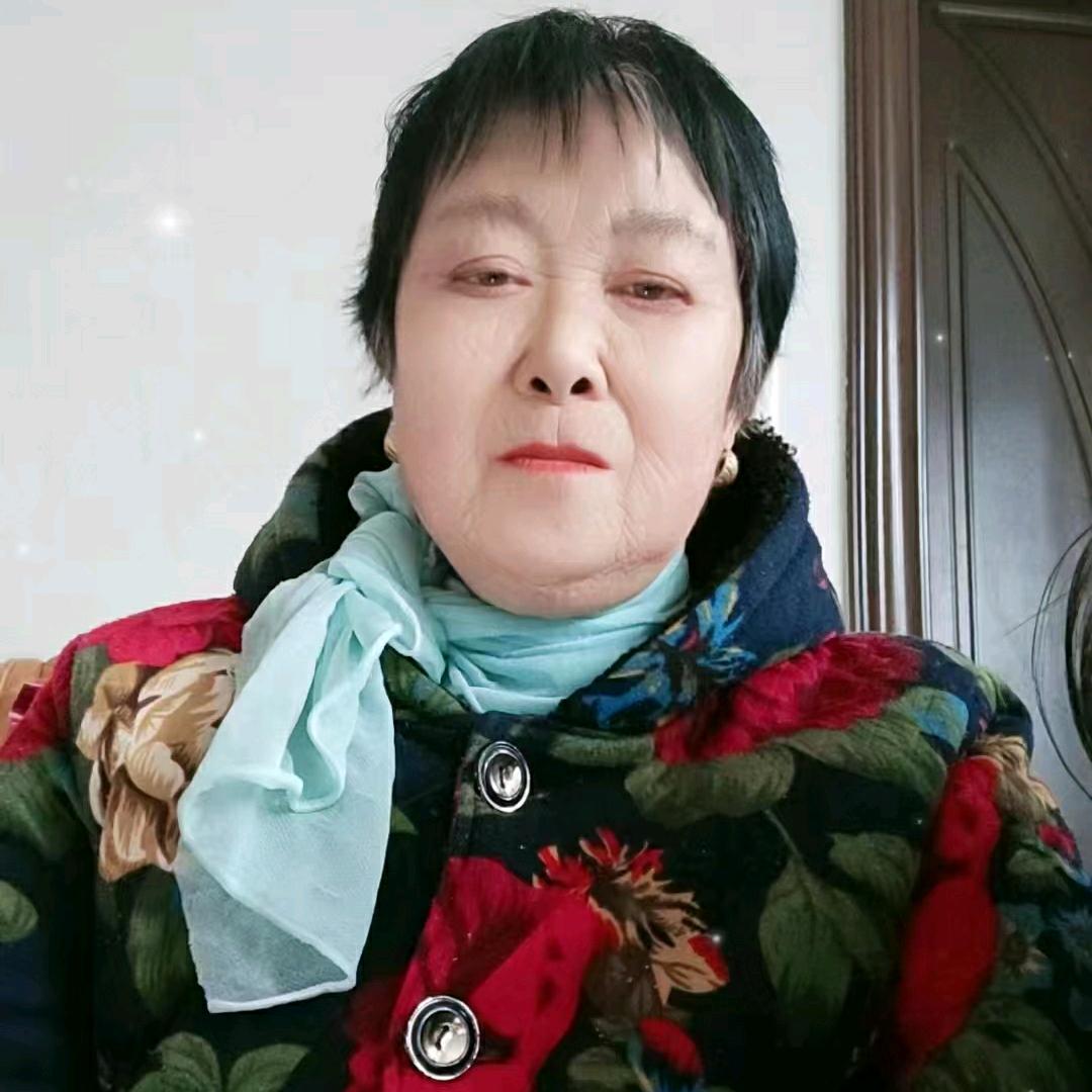 小虎奶奶(每天11:25分直播)