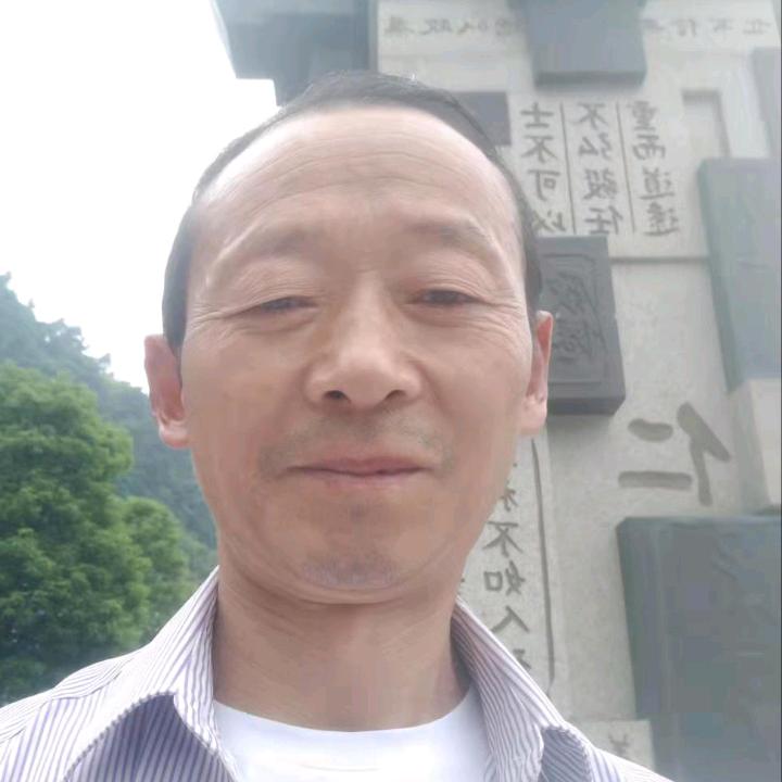 陈实木门，铝合金，