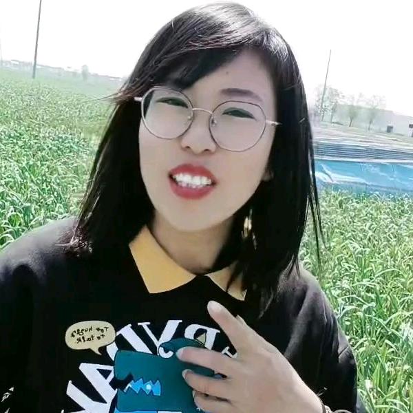 大门牙莎姐