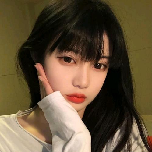Yiiu7i