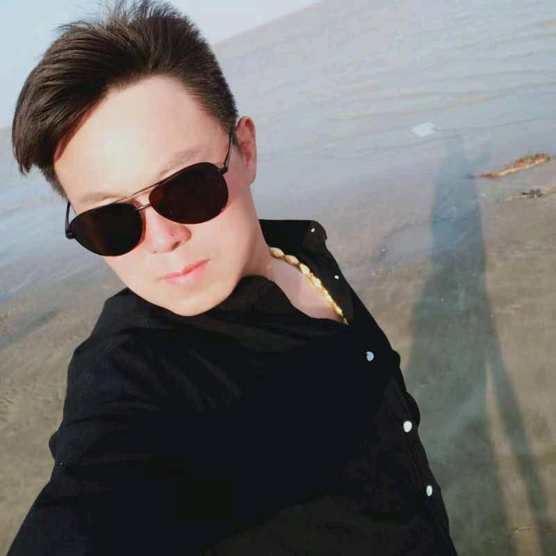 于小洋艺术团