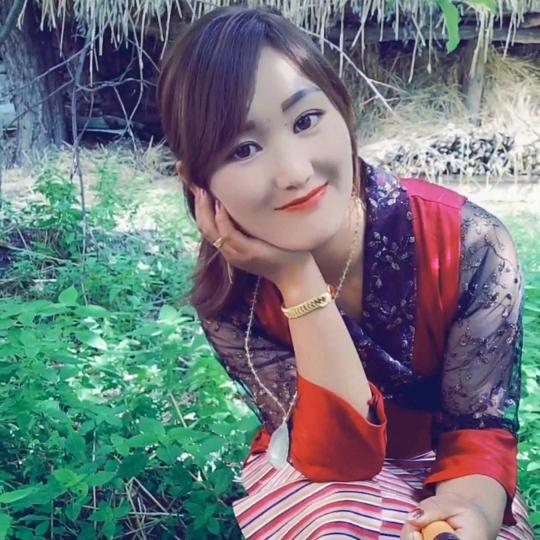 母语主妇   卓玛