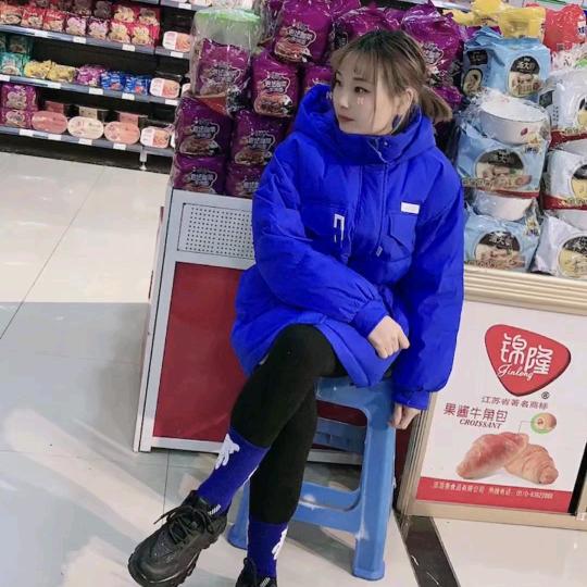 捡破烂的小女孩👧🏻