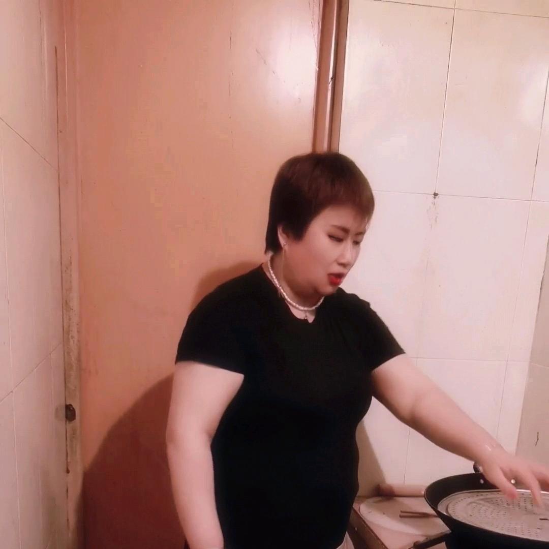 孟小小