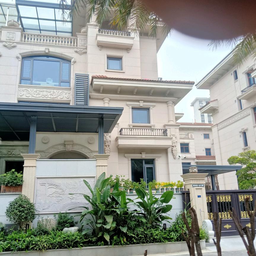 郝师傅专业贴砖