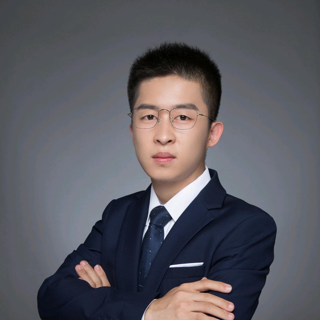 王  宁