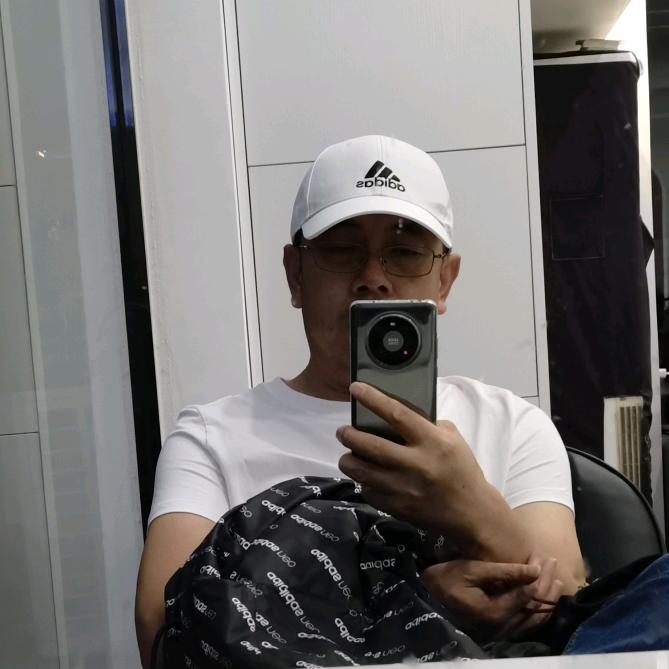 奔跑的小蚂蚁