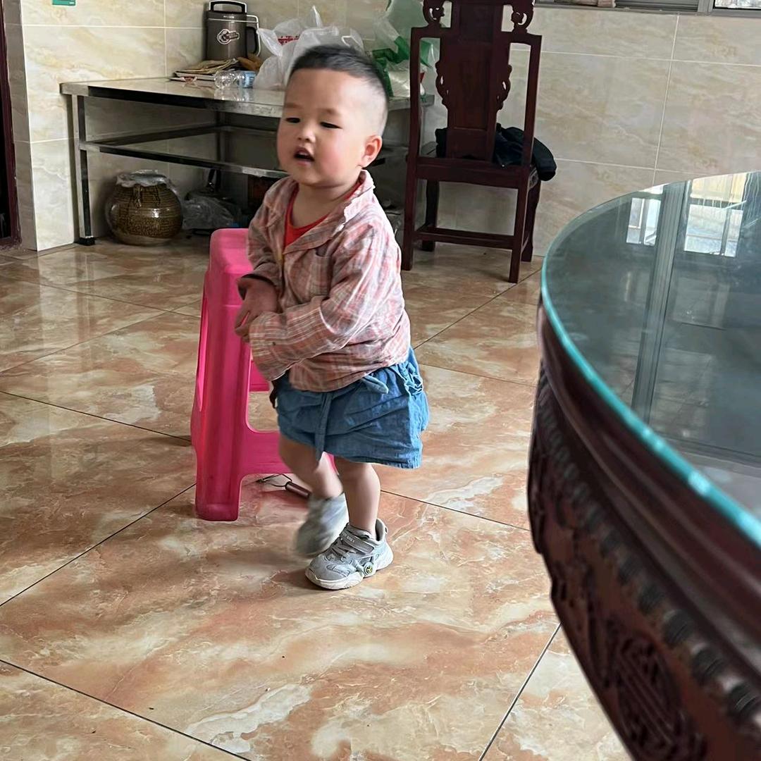 丶